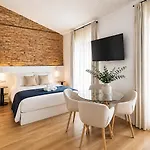 Daire Mosquera Palace Msuites *