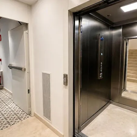 Mosquera Palace Msuites Apartment Malaga