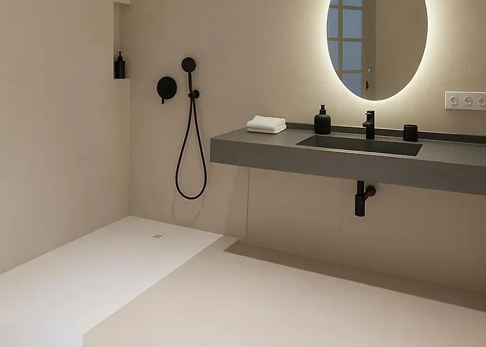 Mosquera Palace Msuites *